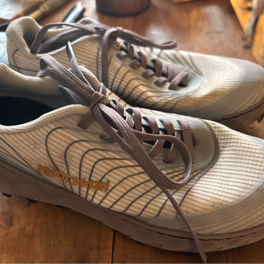 Women's Athletic Shoes - Cream and Gray